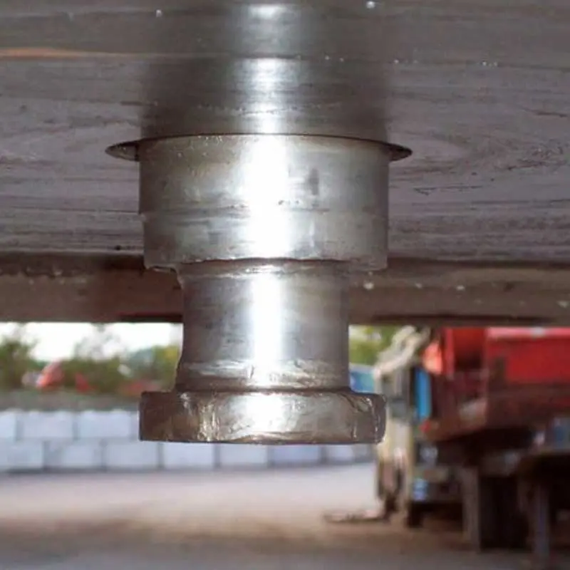 King pins repair. Heavy-Duty and Commercial truck repair.